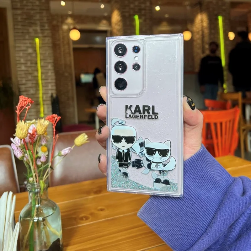 قاب آیفون KARL LAGERFELD استیکری آکواریومی