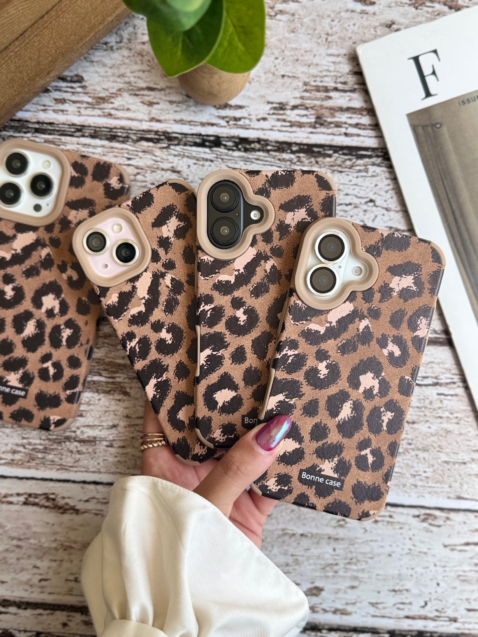 کاور گوشی آیفون پلنگی قهوه ای Bonne Case