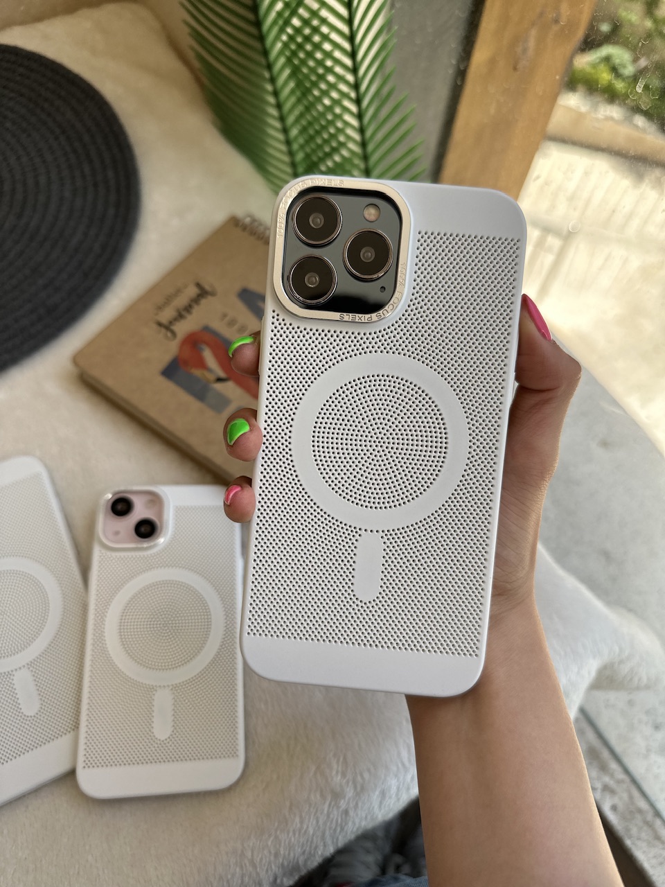 قاب گوشی Net Case with Magsafe سفید آیفون